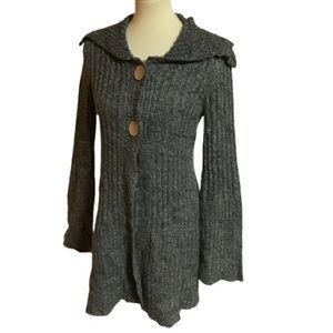 Vtg Gray Y2K hippie boho bell sleeve sweater